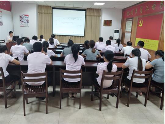 AG体育集团有限公司
顺利开展2019年工程系列 职称申报培训会